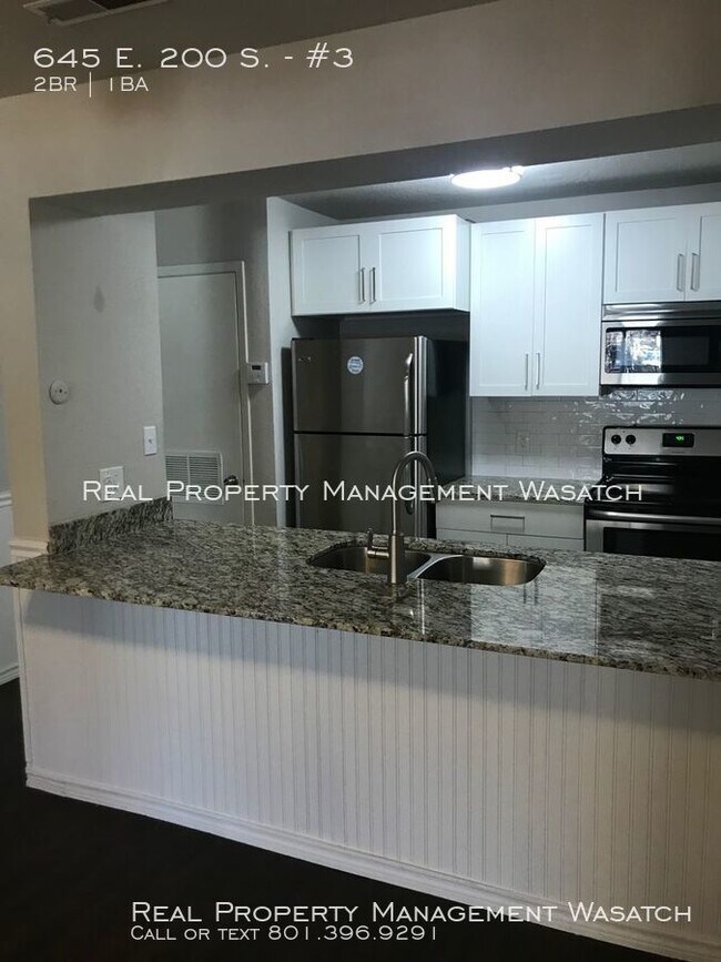 Building Photo - 645 E 200 S