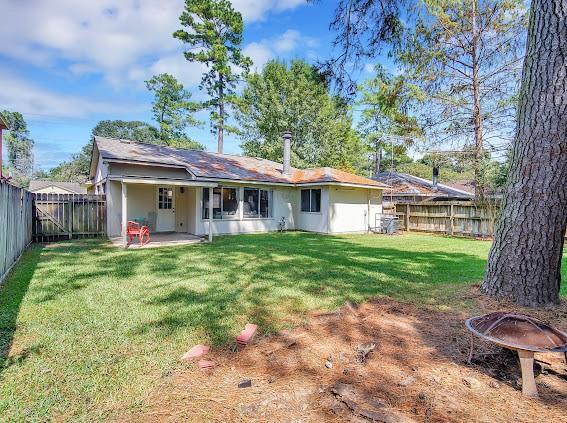 Foto del edificio - 3511 Nutwood Ln