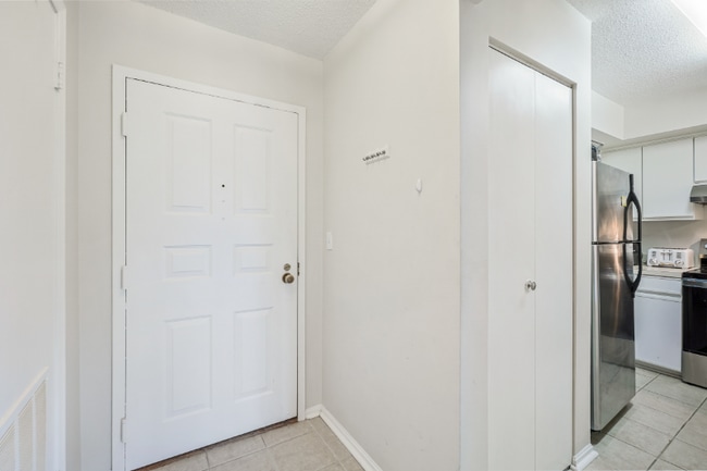 Foto del edificio - 2100 Langston Blvd.