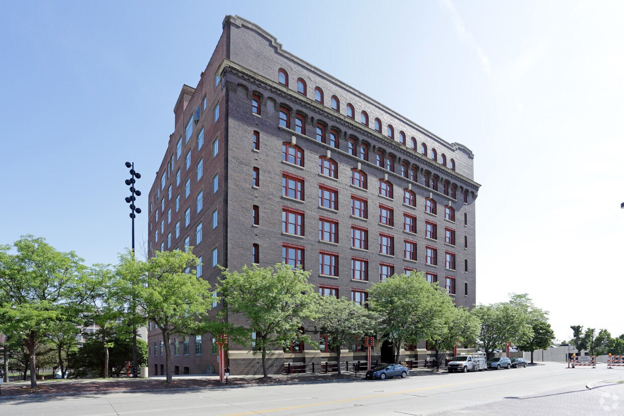 The Greenhouse Apartments Rentals Omaha, NE