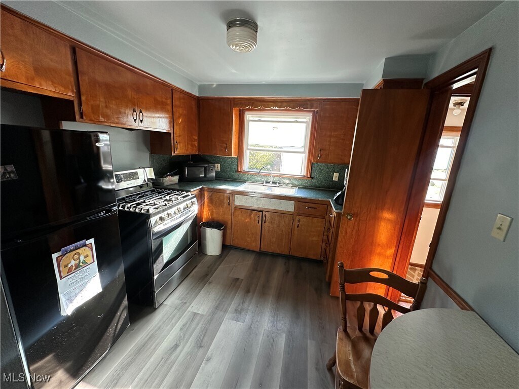 644 W Judson Ave Youngstown, OH 44511 – photo 5