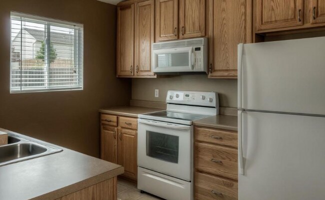 Foto del edificio - Inviting 3-Bedroom Near 168th & Giles!!