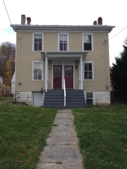 Building Photo - 19 N. 5th St., Newport, PA 17074