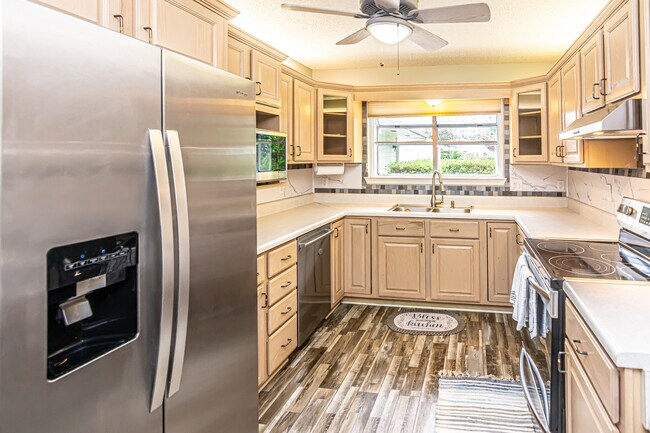Foto del edificio - 2277 Oyster Bay Ln