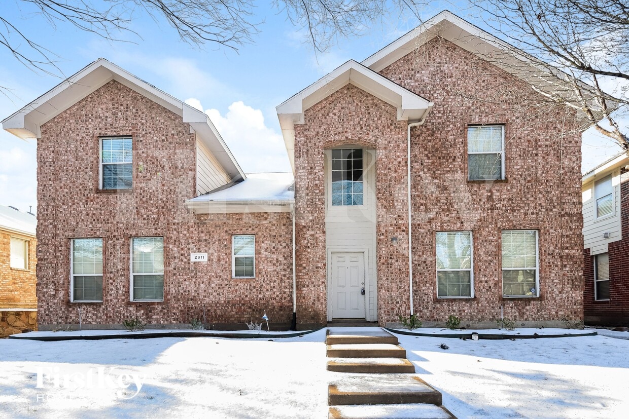 Foto principal - 2911 Tangleglen Dr