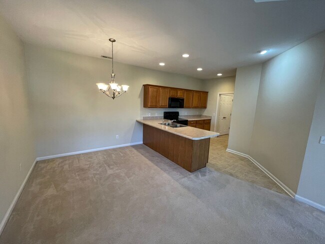 Building Photo - Condo for rent by Capital Property Management
