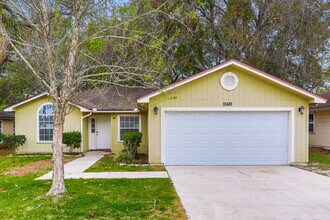 Building Photo - 12419 Long Lake Dr N