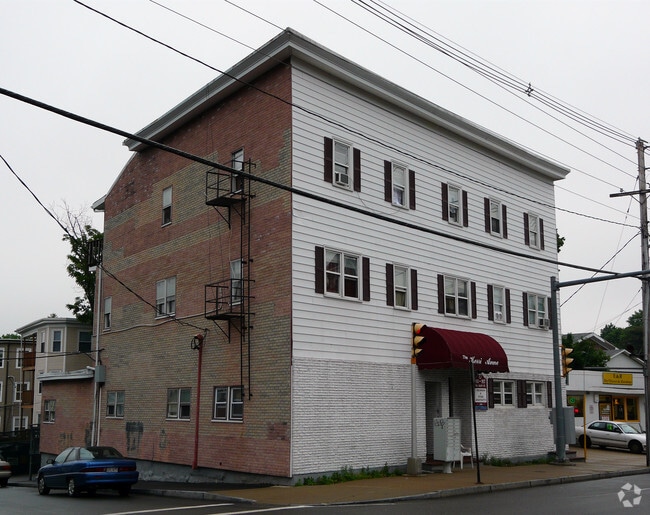 911-917 N Main Street - 911-917 N Main St