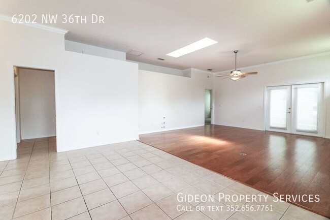 Foto del edificio - 6202 NW 36th Dr