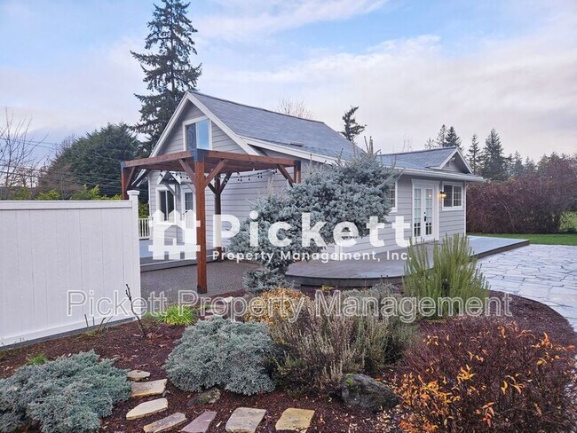 Foto del edificio - 9062 Tracyton Blvd NW