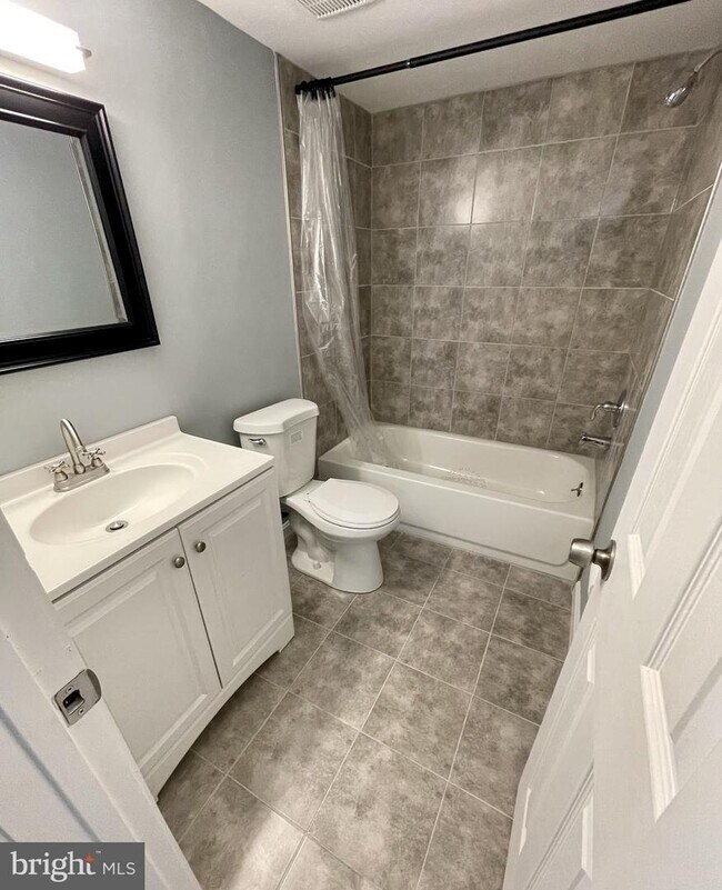 Foto del edificio - 134 Duvall Ln