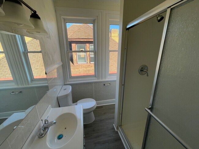 Photo - Updated 1 bedroom apartment in Munhall