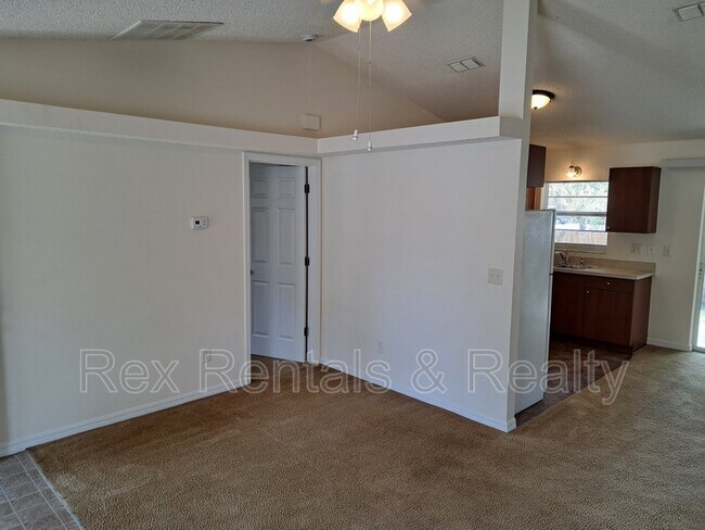 Foto del edificio - 829 35th Ave S