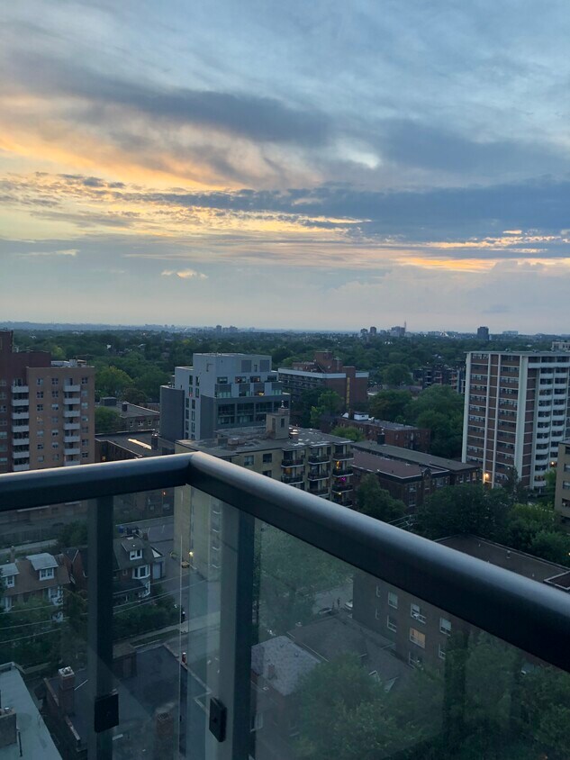 Photo principale - 1486 Bathurst St