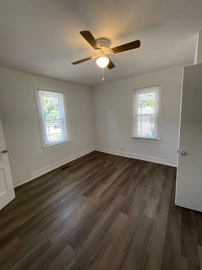 Foto del edificio - Two Bedroom, One Bath House! Apply-your application fee will be credited to your first month’s re...