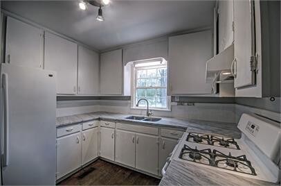Building Photo - 107 S Park Dr