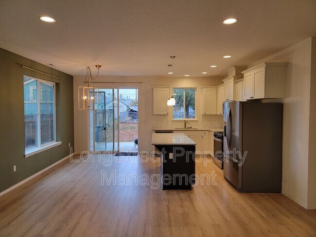 Foto del edificio - 1216 SW Walnut St