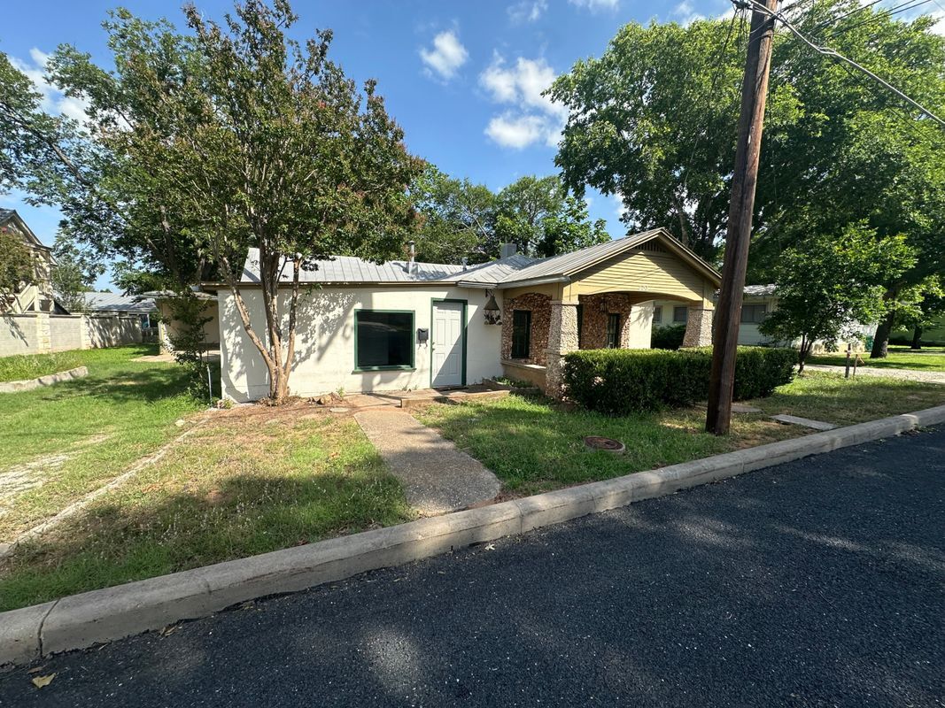 Primary Photo - 603 N Orange St
