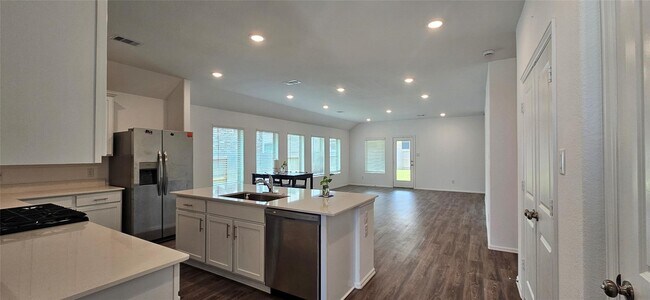 Building Photo - 9515 Meghan Heigts Dr