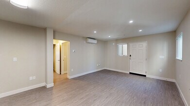 Interior Photo - Almaden Lake Village