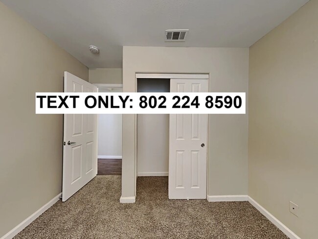 Building Photo - 24535 Skyland Dr
