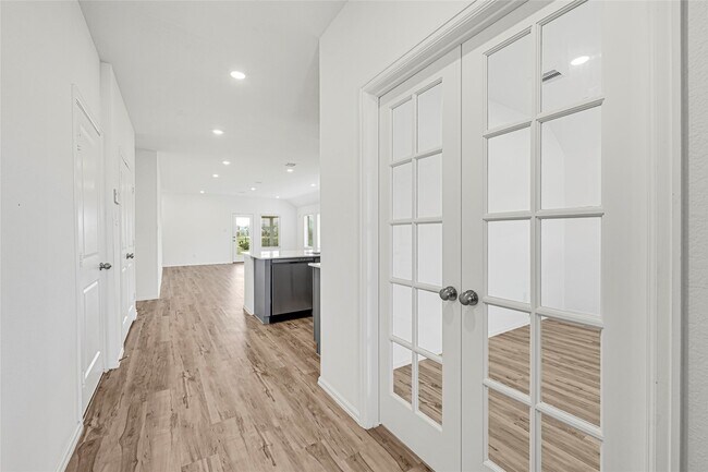 Building Photo - 2952 Cordova Hl Dr