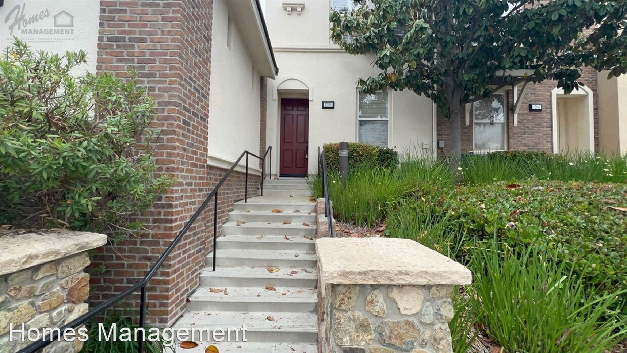 Primary Photo - 2 br, 2.5 bath House - 1202 Elfin Forest Rd W