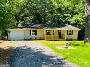 Building Photo - 31 Swan Dr