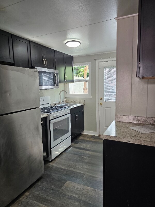 Primary Photo - 2064 Young St