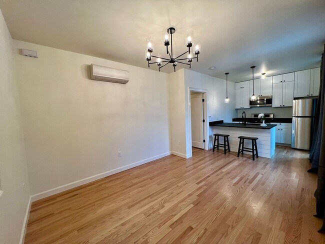 Foto del edificio - Private and Stylish One-Bedroom, Available...