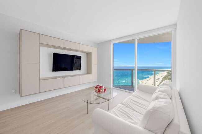 Foto del edificio - Luxurious Oceanfront Living | Fully Furnished Condo at Akoya Miami Beach - Rent Until January 15t...