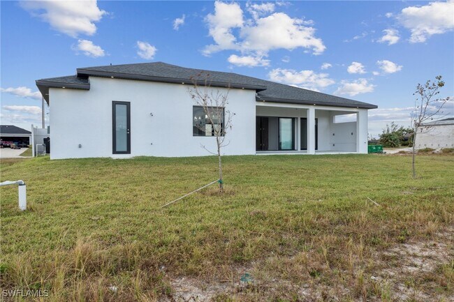 Building Photo - 4325 NW 34th Ln
