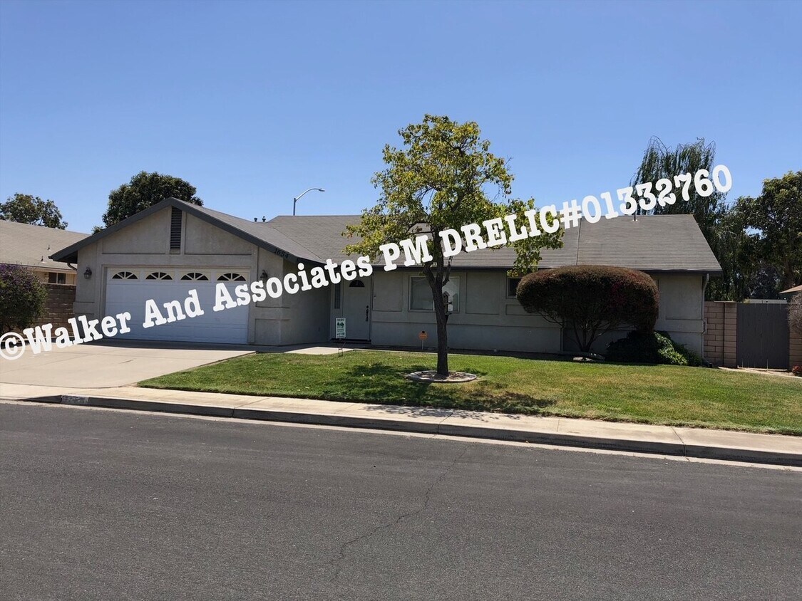 Primary Photo - 1654 Floyd Ct
