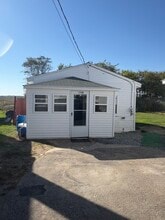 Building Photo - 104 Cable Ave