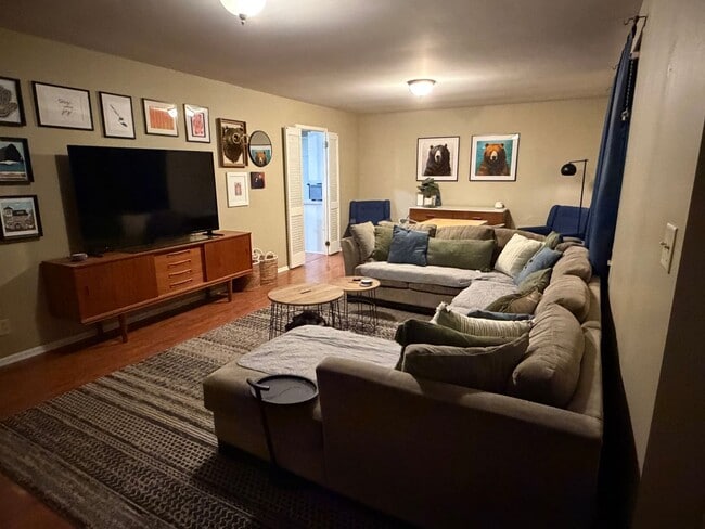 Foto del edificio - 2711 Covington St