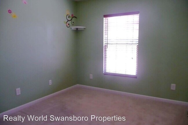 Building Photo - 3 br, 2.5 bath House - 5603 Amanda Lynn Lane