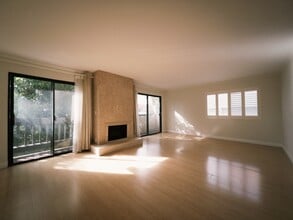 Building Photo - 1236 Wellesley Ave