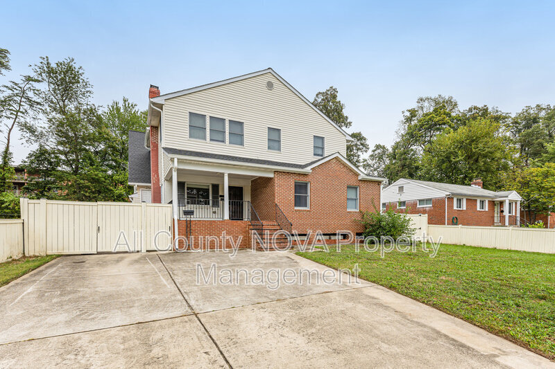 Photo - 7412 Marc Dr