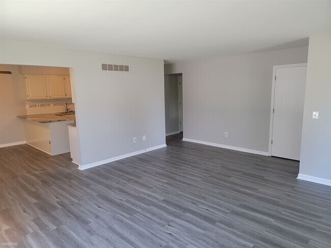 Building Photo - 2 br, 1 bath House - 37441 Stonegate Cir