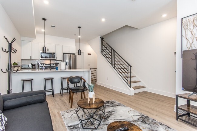 Photo - 2435 Master St Townhome