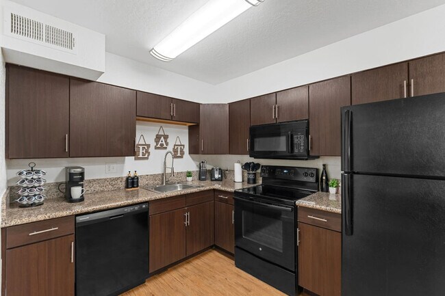 Foto del edificio - 109 E Broadway Rd