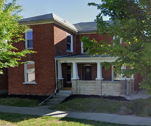 Primary Photo - 207 N Church St