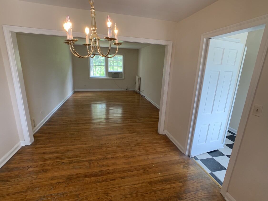 Primary Photo - 2838 Thornhill Rd