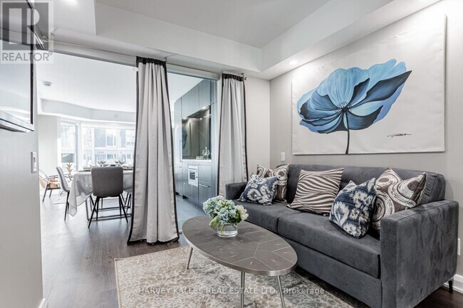 Photo du bâtiment - 155 Yorkville Ave