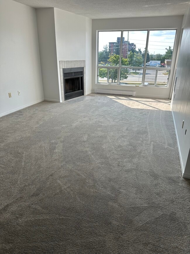 Building Photo - 130 Bell Farm Rd