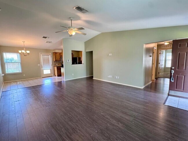 Foto del edificio - 1804 NW 143rd St