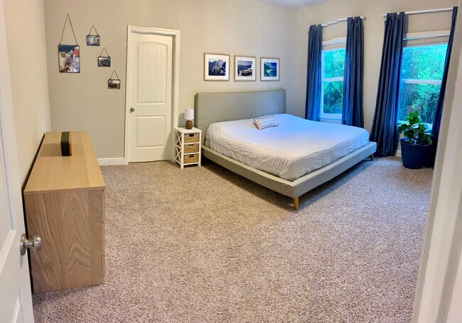 Foto del edificio - 2598 Caldwell Cir