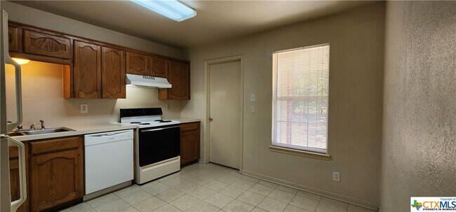 Foto del edificio - 1807 Windward Dr
