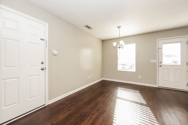 Building Photo - 3671 Blaze Dr