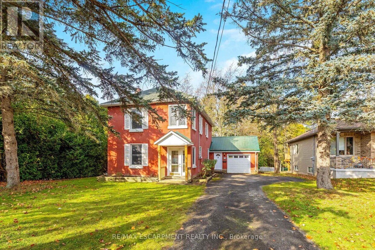 Primary Photo - 274 Alma St